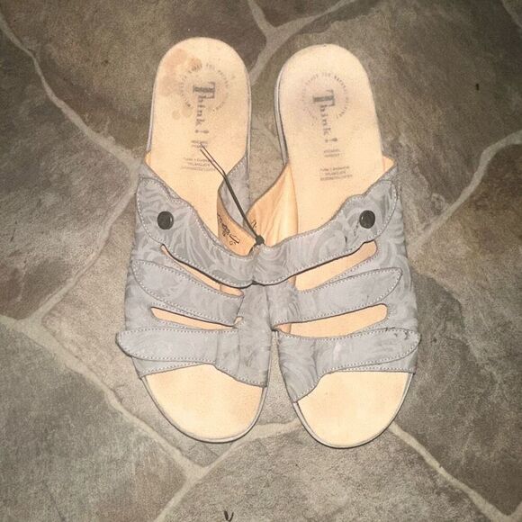 Think gray stappy heeled embossed comfortable sandal shoes - Picture 1 of 5